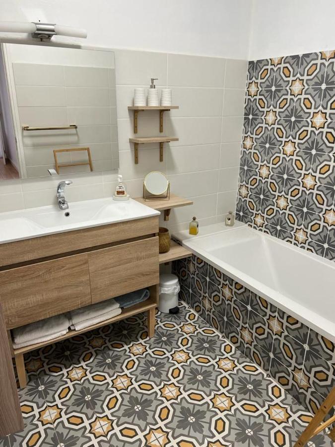 Appartement Climatise F3 Proche Plage Port Et Aeroport Ajaccio  Exteriör bild